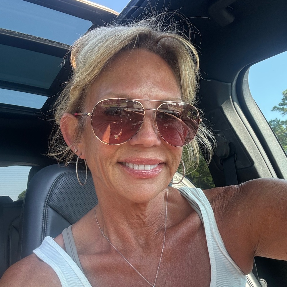 Meet your Posher, Stacie